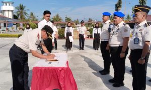 Penandatanganan Deklarasi Komitmen Bersama Bebas dari Peredaran Narkoba dan HP ilegal